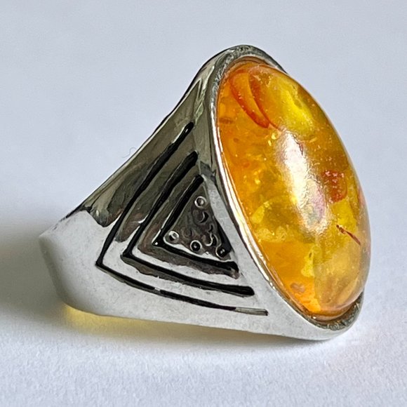 Vintage Honey Amber Cocktail Ring Size 8 Yellow Simulated Acrylic Silver Plated - Picture 3 of 11